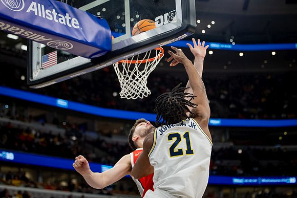 Morez Johnson Jr. (21)