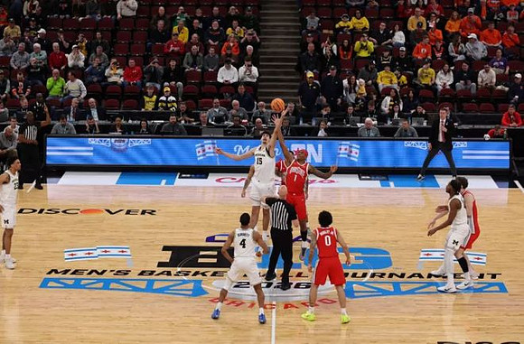 Yaxel Lendeborg (23), Aday Mara (15), Nimari Burnett (4), and Morez Johnson Jr. (21)