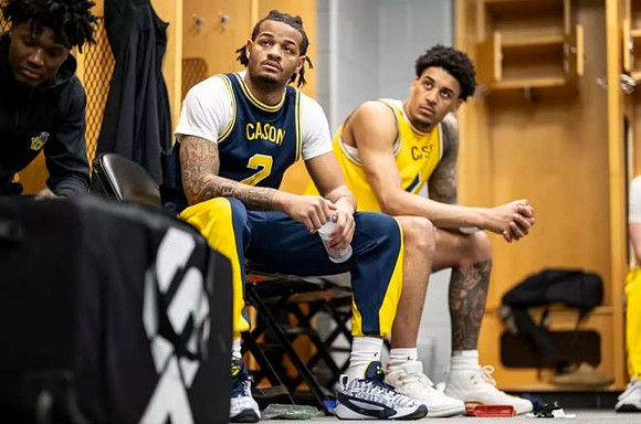 L.J. Cason (2), Roddy Gayle Jr. (11), and Yaxel Lendeborg (23)