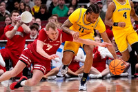 Roddy Gayle Jr. (11) and Nimari Burnett (4)