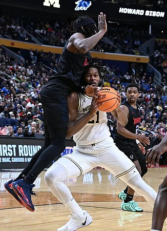 Morez Johnson Jr. (21)