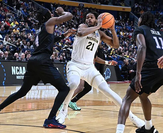 Morez Johnson Jr. (21)