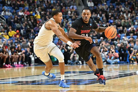Nimari Burnett (4)