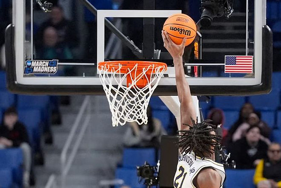 Morez Johnson Jr. (21)
