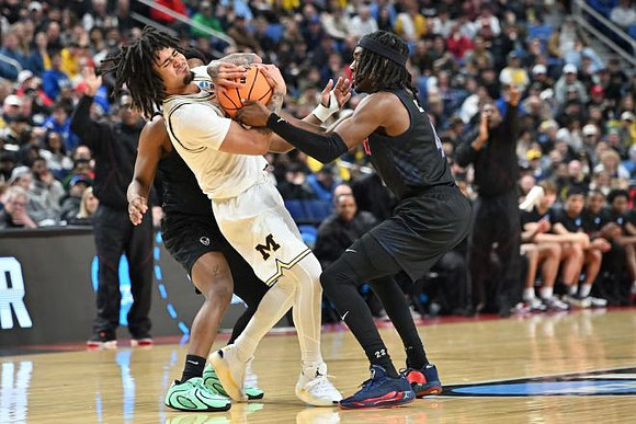 Elliot Cadeau (3)