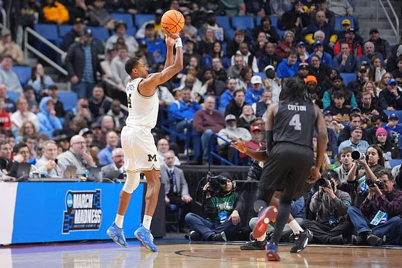 Nimari Burnett (4)