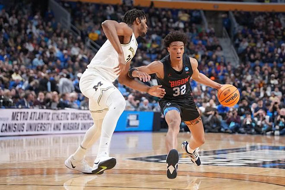 Morez Johnson Jr. (21)