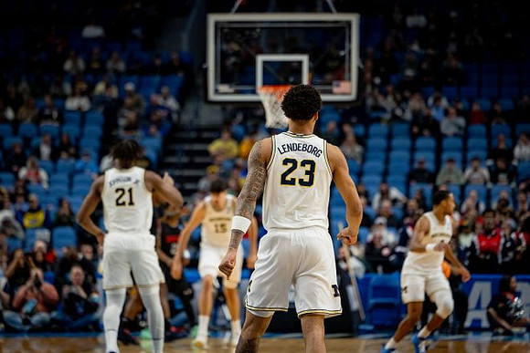 Morez Johnson Jr. (21), Aday Mara (15), Yaxel Lendeborg (23), and Nimari Burnett (4)