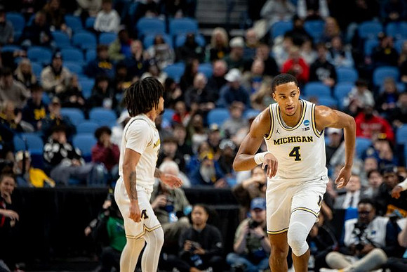 Elliot Cadeau (3) and Nimari Burnett (4)
