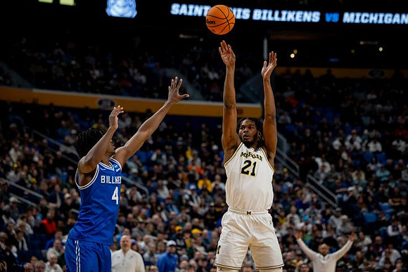 Morez Johnson Jr. (21)