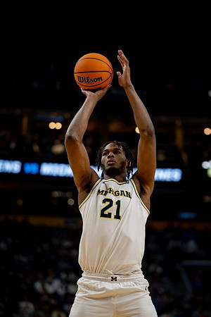 Morez Johnson Jr. (21)