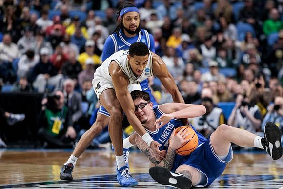 Nimari Burnett (4)