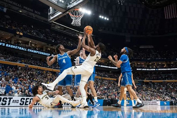 Morez Johnson Jr. (21)