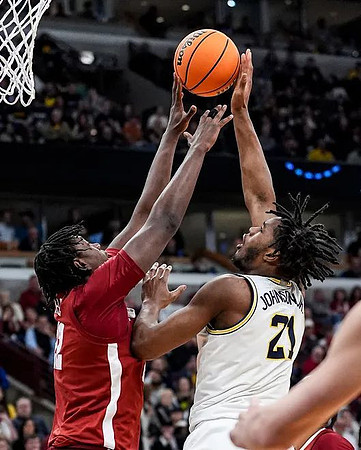Morez Johnson Jr. (21)