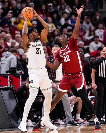 Morez Johnson Jr. (21)
