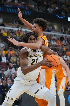 Morez Johnson Jr. (21)