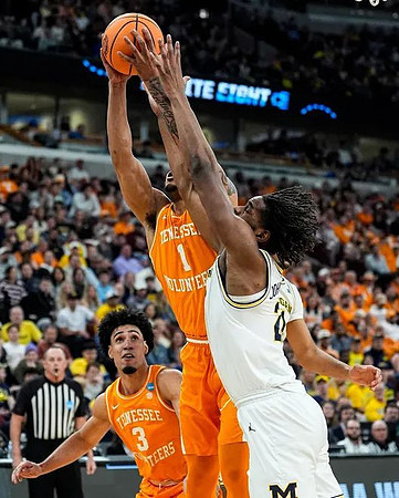 Morez Johnson Jr. (21)