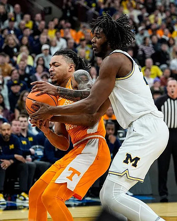 Morez Johnson Jr. (21)
