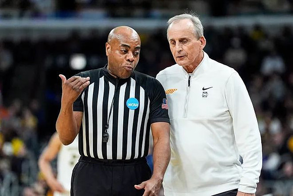 Tennessee Head Coach Rick Barnes