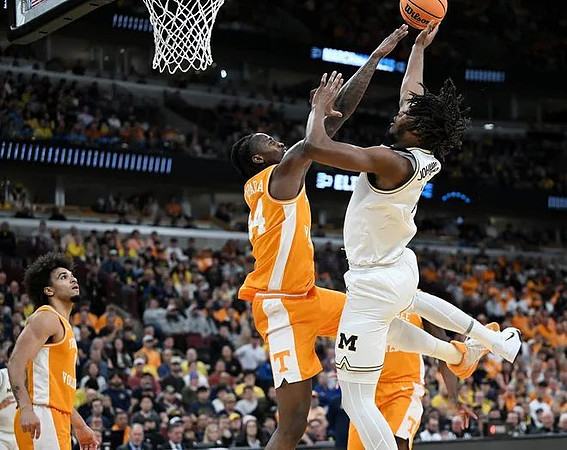 Morez Johnson Jr. (21)