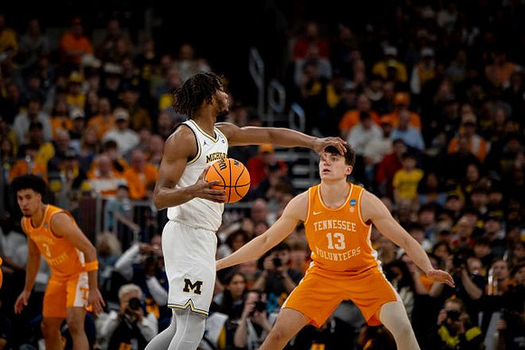 Morez Johnson Jr. (21)