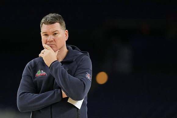 Arizona Head Coach Tommy Lloyd