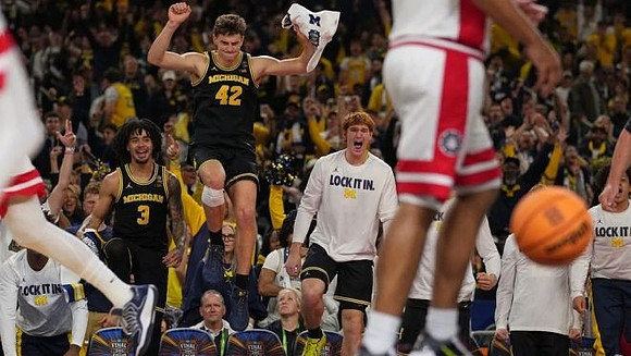 Elliot Cadeau (3), Will Tschetter (42), and Oscar Goodman (5)