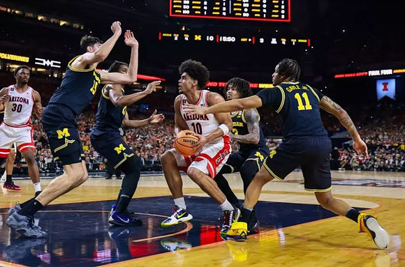 Aday Mara (15), Morez Johnson Jr. (21), Elliot Cadeau (3), and Roddy Gayle Jr. (11)