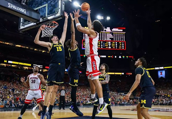 Aday Mara (15), Morez Johnson Jr. (21), Elliot Cadeau (3), and Roddy Gayle Jr. (11)