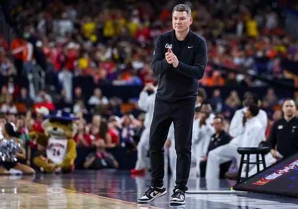 Arizona Head Coach Tommy Lloyd