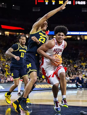 Roddy Gayle Jr. (11) and Yaxel Lendeborg (23)
