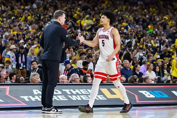 Arizona Head Coach Tommy Lloyd