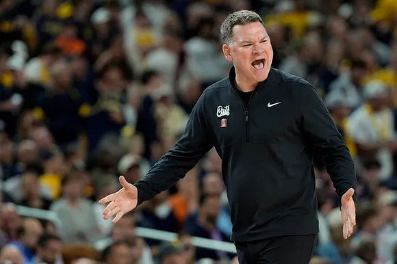 Arizona Head Coach Tommy Lloyd
