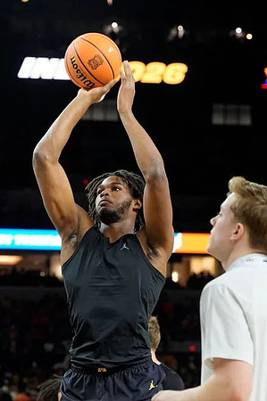 Morez Johnson Jr. (21)