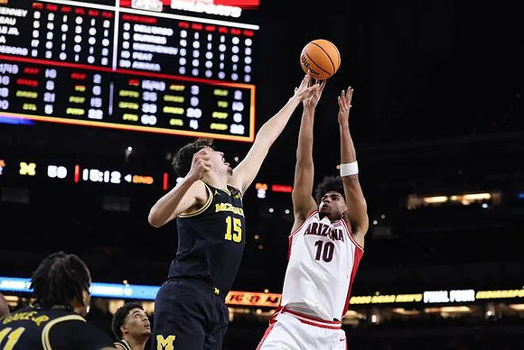 Roddy Gayle Jr. (11), Yaxel Lendeborg (23), and Aday Mara (15)