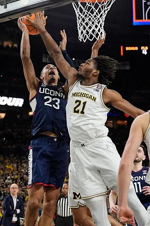 Morez Johnson Jr. (21)