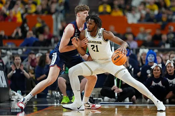 Morez Johnson Jr. (21)