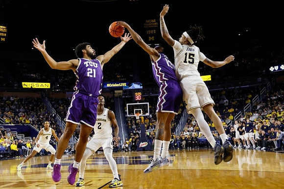 Nimari Burnett (4), L.J. Cason (2), and Rubin Jones (15)