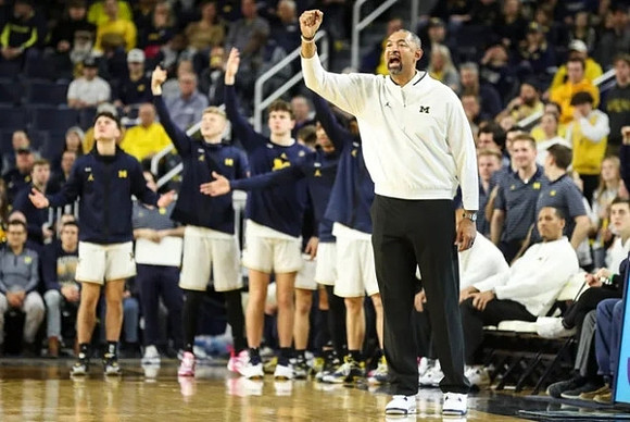Juwan Howard and Michigan Team