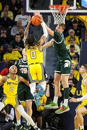 Kobe Bufkin (2), Dug McDaniel (0), and Joey Baker (15)