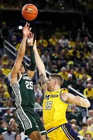 Joey Baker (15)