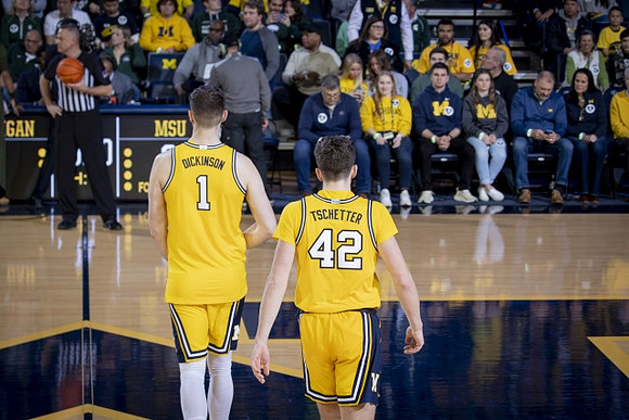 Hunter Dickinson (1) and Will Tschetter (42)