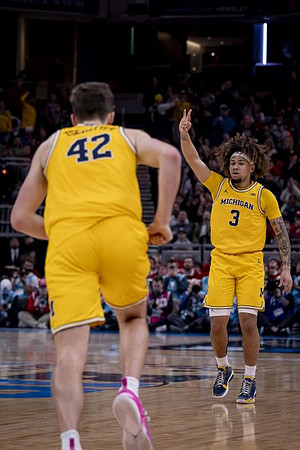 Will Tschetter (42) and Tre Donaldson (3)