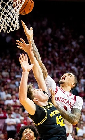 Kobe Bufkin (2) and Will Tschetter (42)
