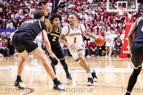 Will Tschetter (42) and Kobe Bufkin (2)
