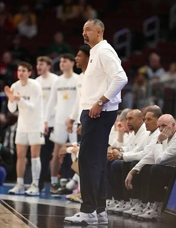Juwan Howard and Michigan Team