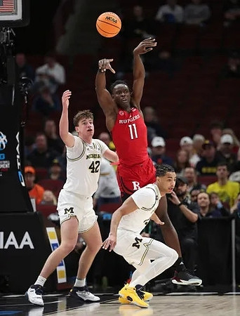 Will Tschetter (42) and Jett Howard (13)