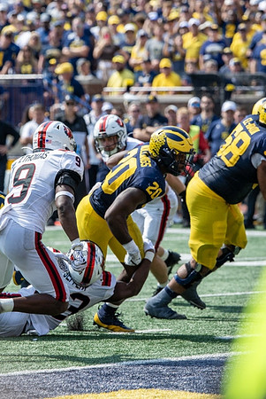 Kalel Mullings (20) and Giovanni El-Hadi (58)