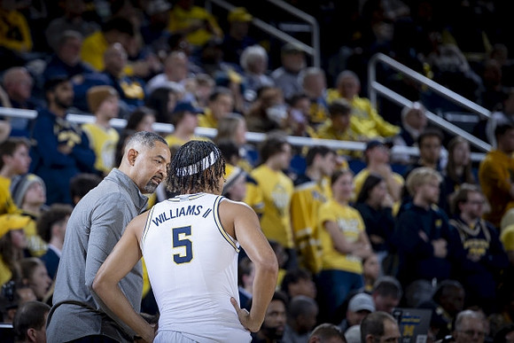 Juwan Howard and Terrance Williams II (5)