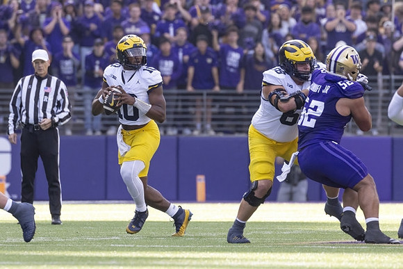Alex Orji (10) and Josh Priebe (68)